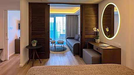 Suite with Sea View