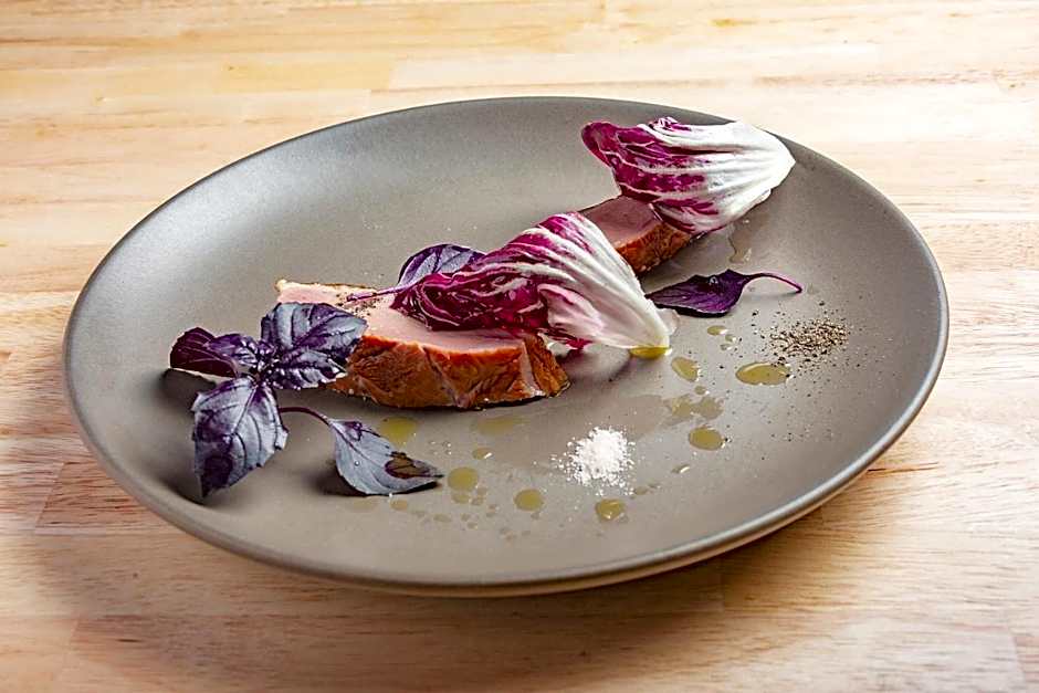 plat hostel keikyu kamakura wave