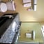 Super 8 by Wyndham Saskatoon Near Downtown