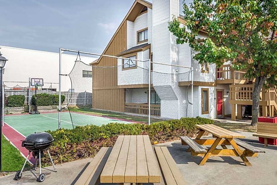 Hawthorn Suites by Wyndham Dayton North