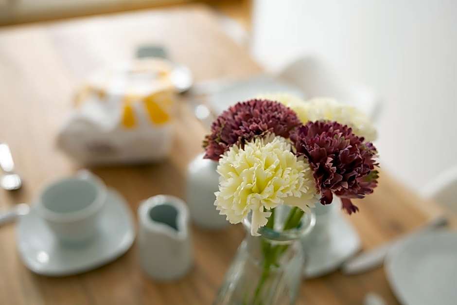 Apartments an der Oper - Innenstadt - Zentral - Küche - Wifi - Powered by Ko-Living