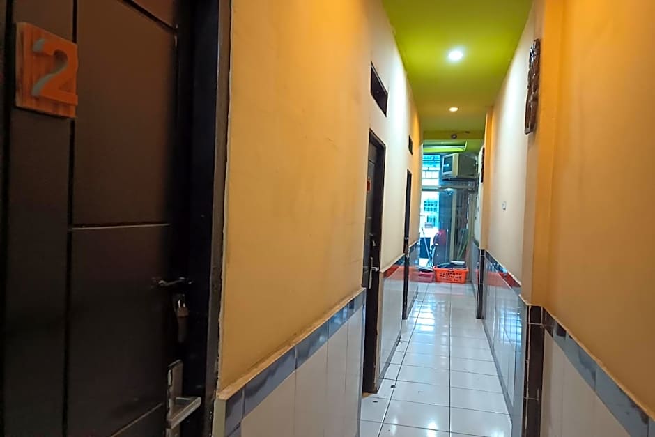 OYO 93485 Hotel Kenzie Sentani