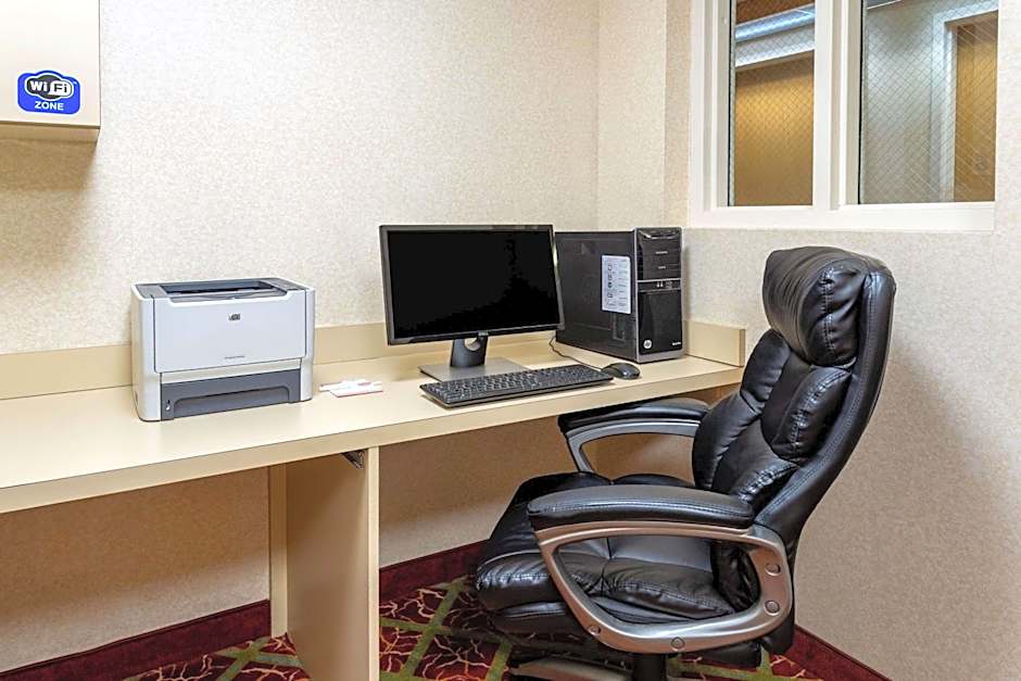 Hawthorn Suites by Wyndham Allentown-Fogelsville