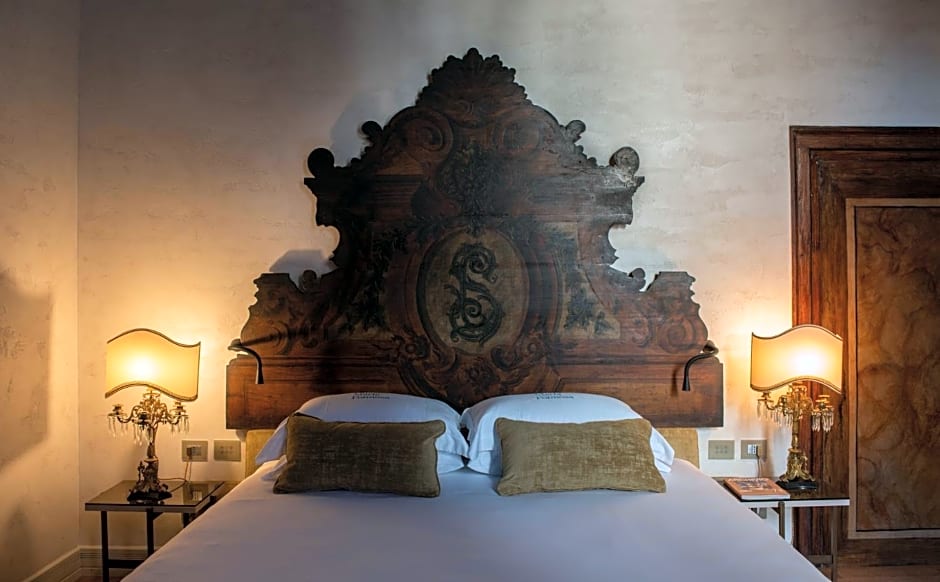 Eight Venezia