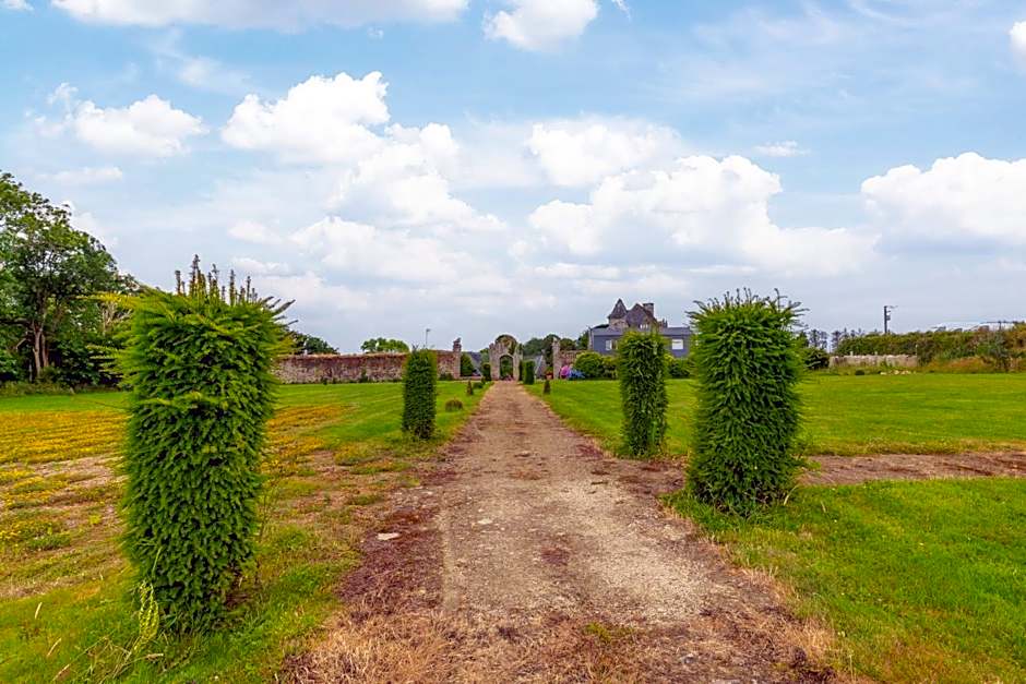 Manoir de Moellien, The Originals Relais (Relais du Silence)