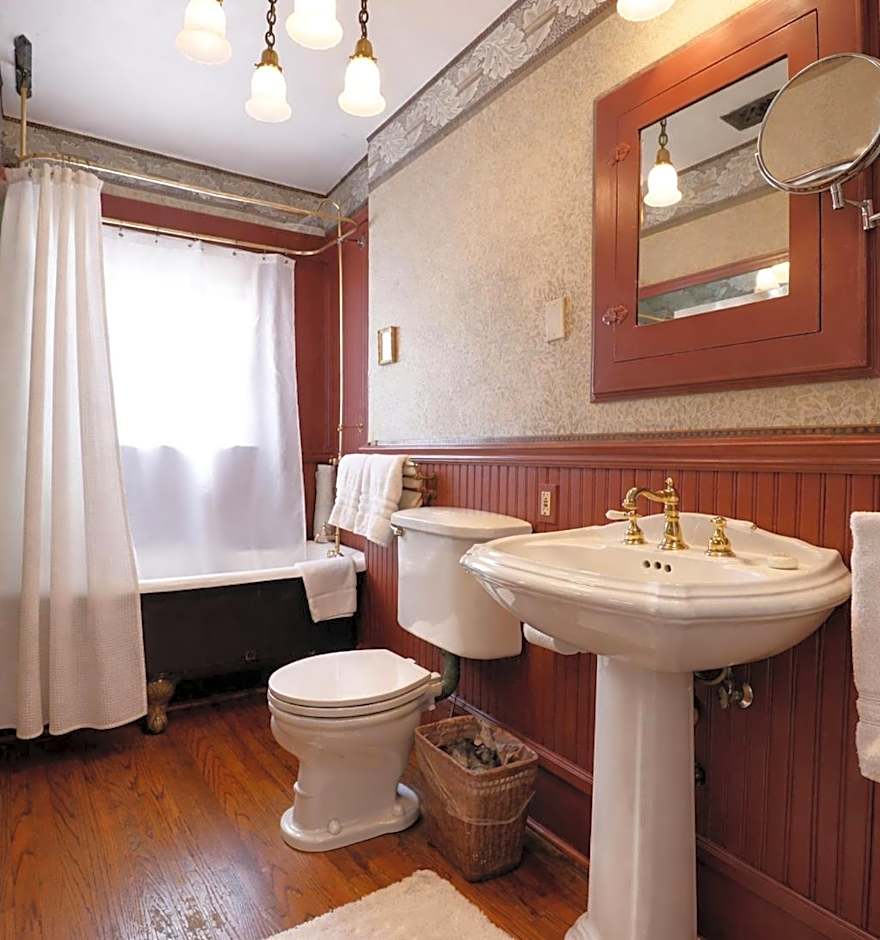 Simpson House Inn
