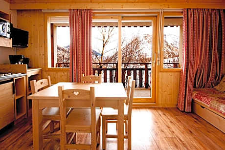 Studio Apartment (4 People)