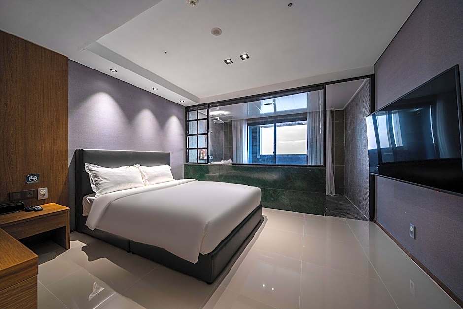 Sky and Sea Hotel