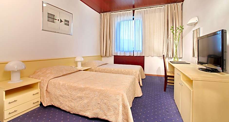Hotel Slavija Garni