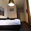 Carlton Hotel
