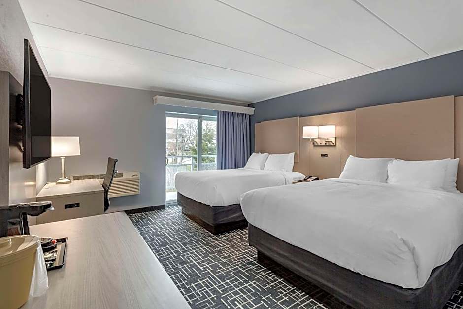 Comfort Inn Hyannis - Cape Cod