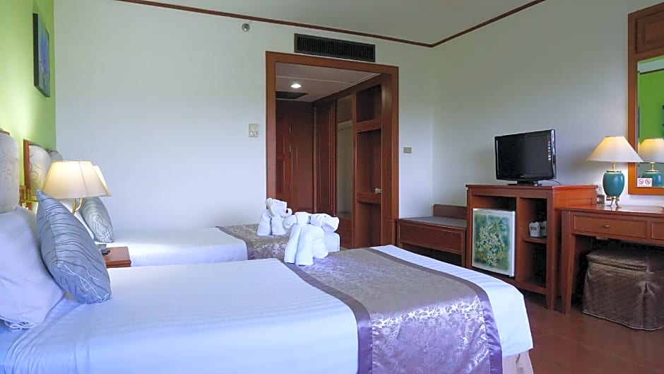 Wattana Park Hotel