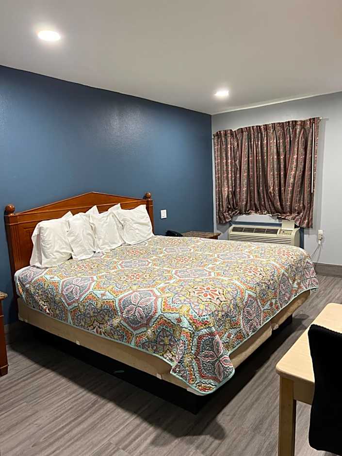 Budget Inn