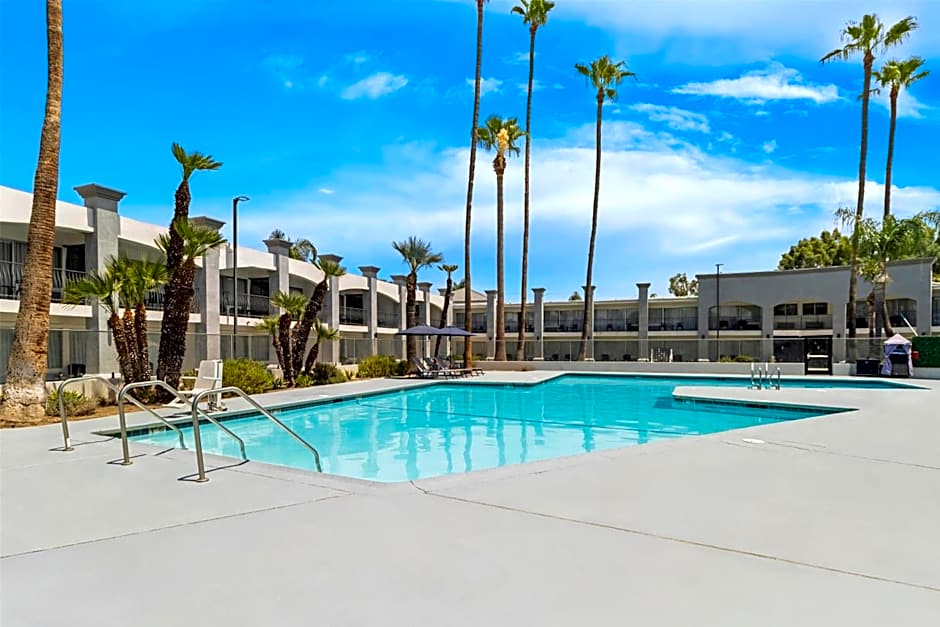 Hourglass Hotel, Trademark Collection by Wyndham