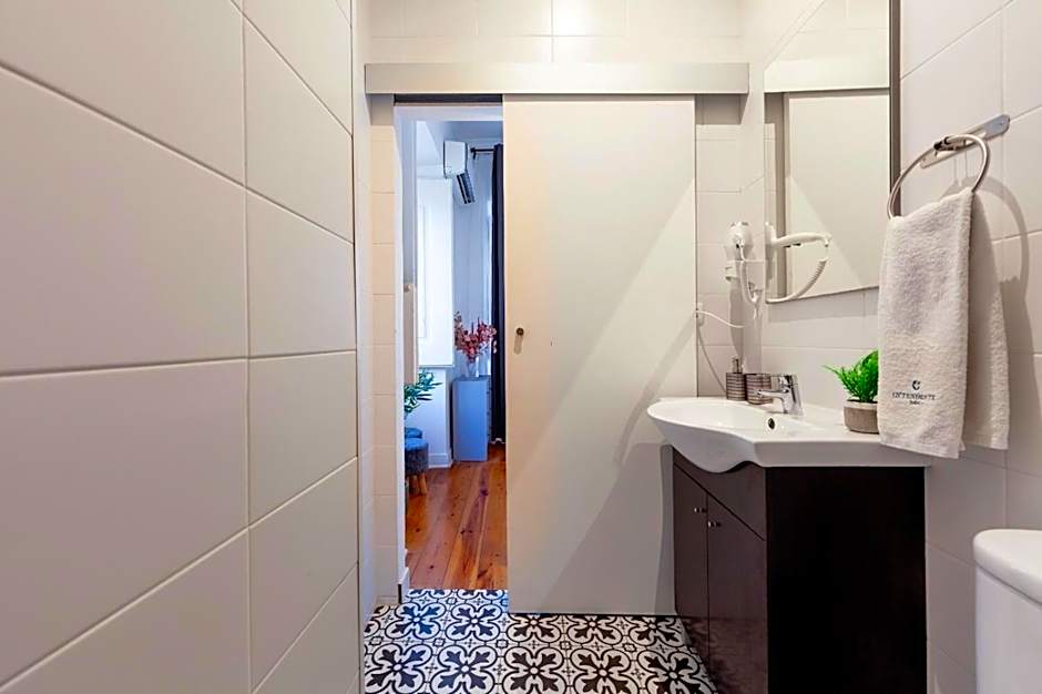 INT Lisbon Suites