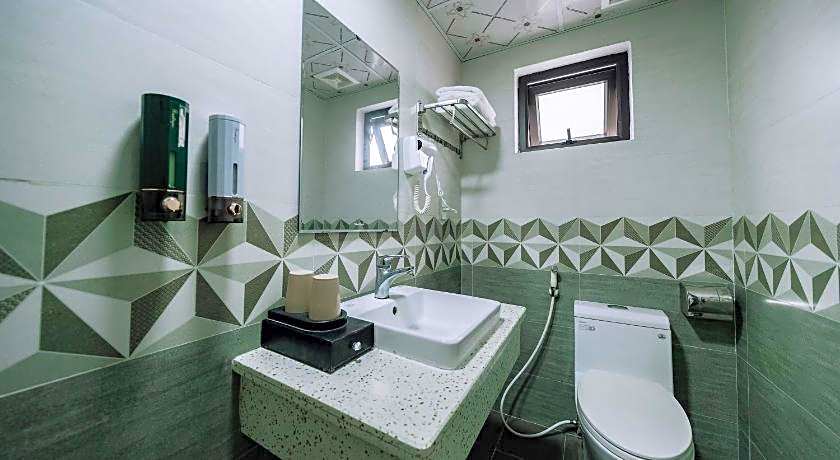 Rose Nhung Hotel CatBa