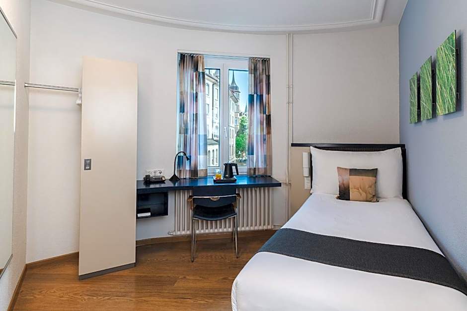 Hotel Bristol