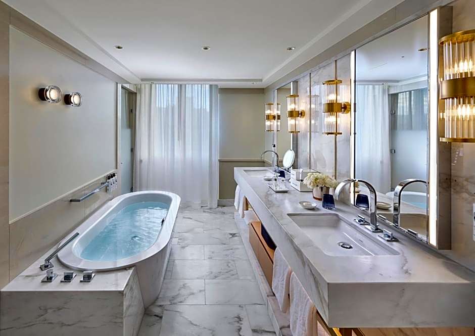 Mandarin Oriental Savoy, Zurich