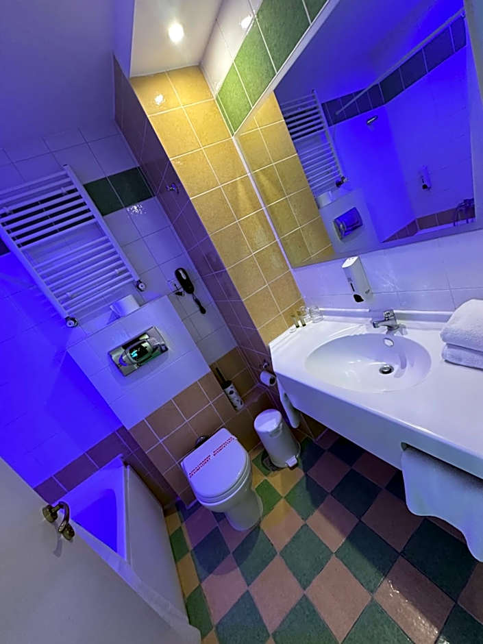 Athina Airport Hotel