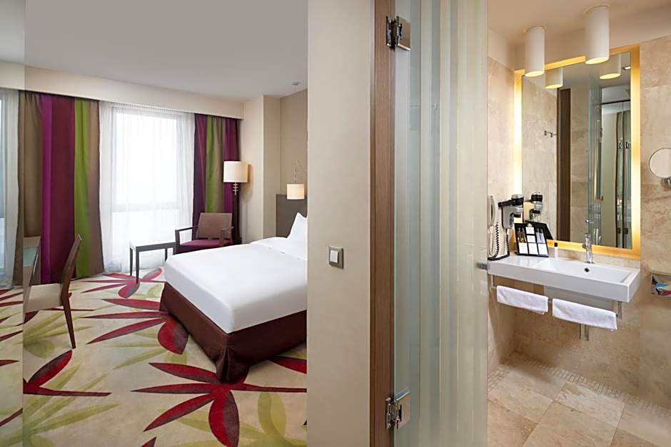 Golden Tulip Ana Dome Hotel