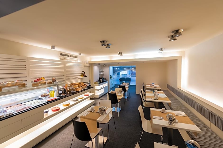 Atenea Rekord Suites