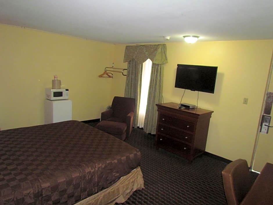 Red Carpet Inn - Augusta