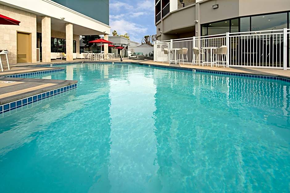 Holiday Inn Long Beach - Airport By IHG