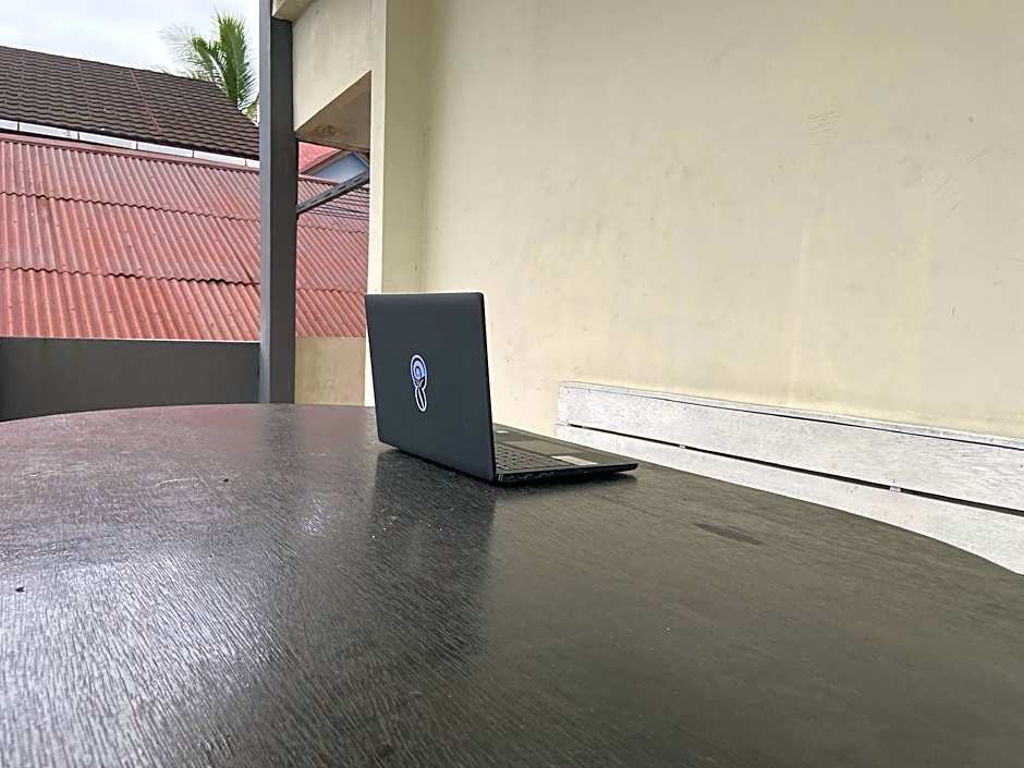 SPOT ON 92544 Senja Homestay