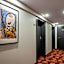 Hotel H12