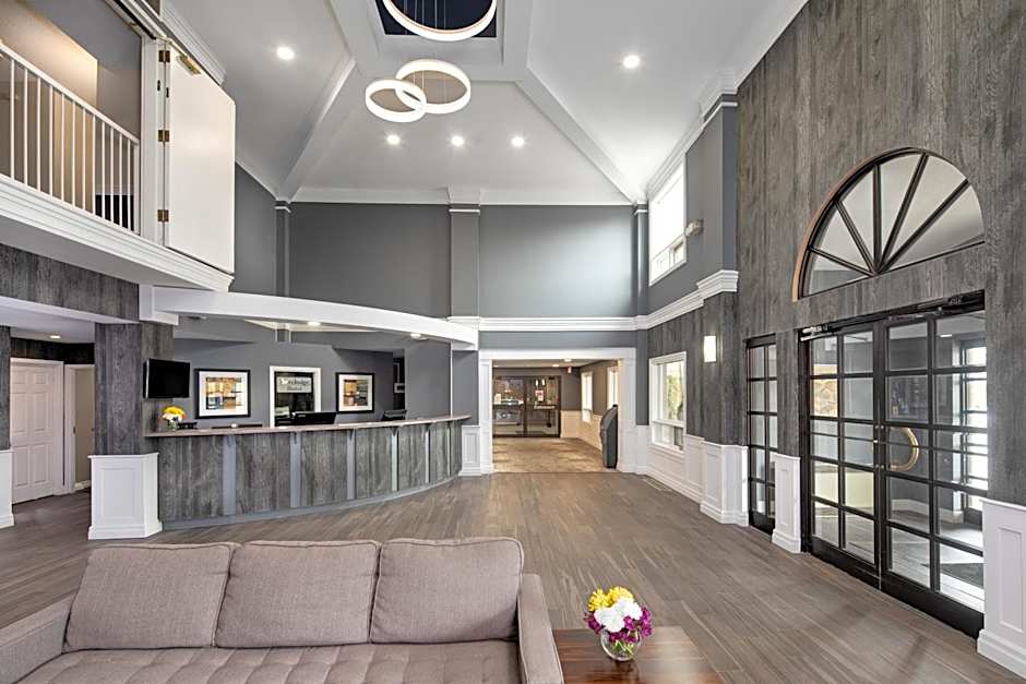 Travelodge by Wyndham Sudbury