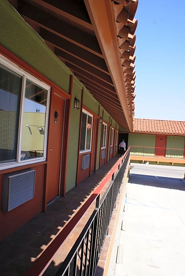 Royal Pagoda Motel Dodger Stadium