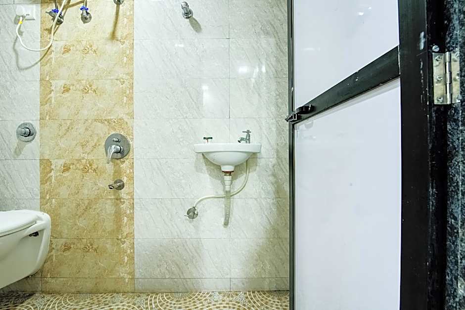 Kunal Palace by OYO Rooms – Navi Mumbai, KY
