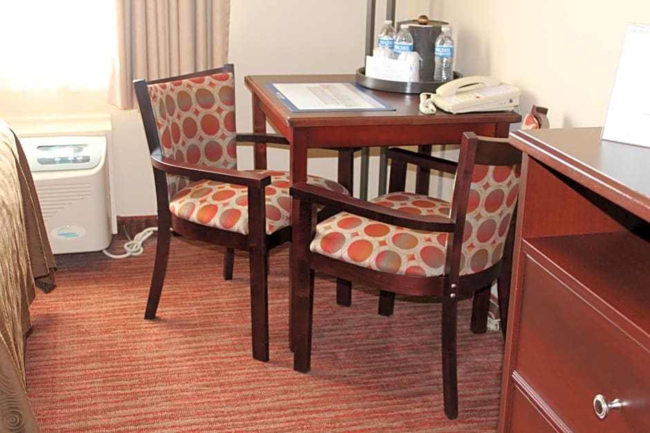 Best Western Plus Concord Inn