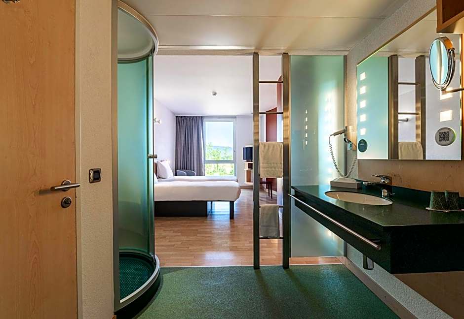 B&B Hotel Lully 3 Lakes