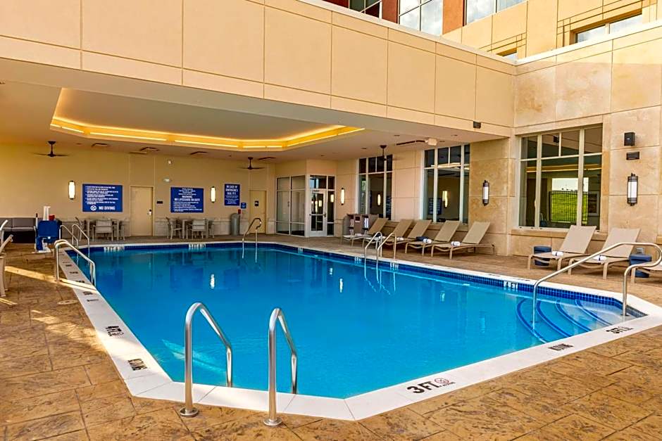 Drury Plaza Hotel Dallas Arlington