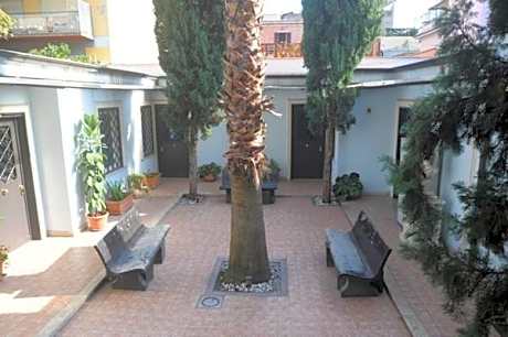 Studio (3 Adults)