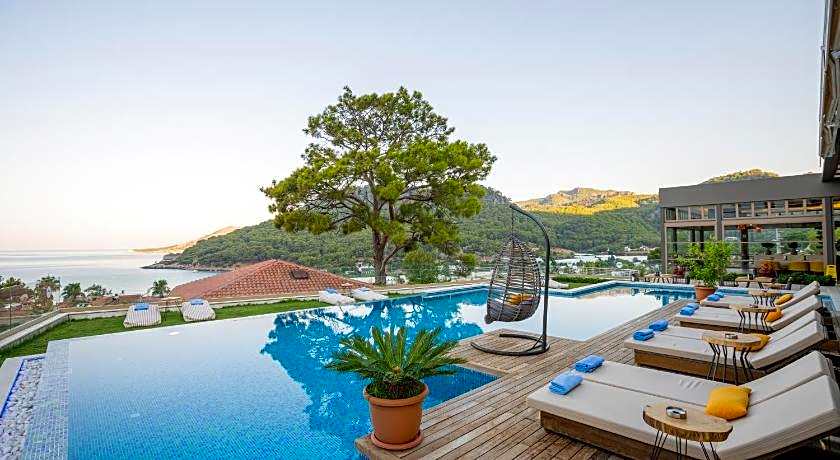 Melanippe Relaxing Hotel