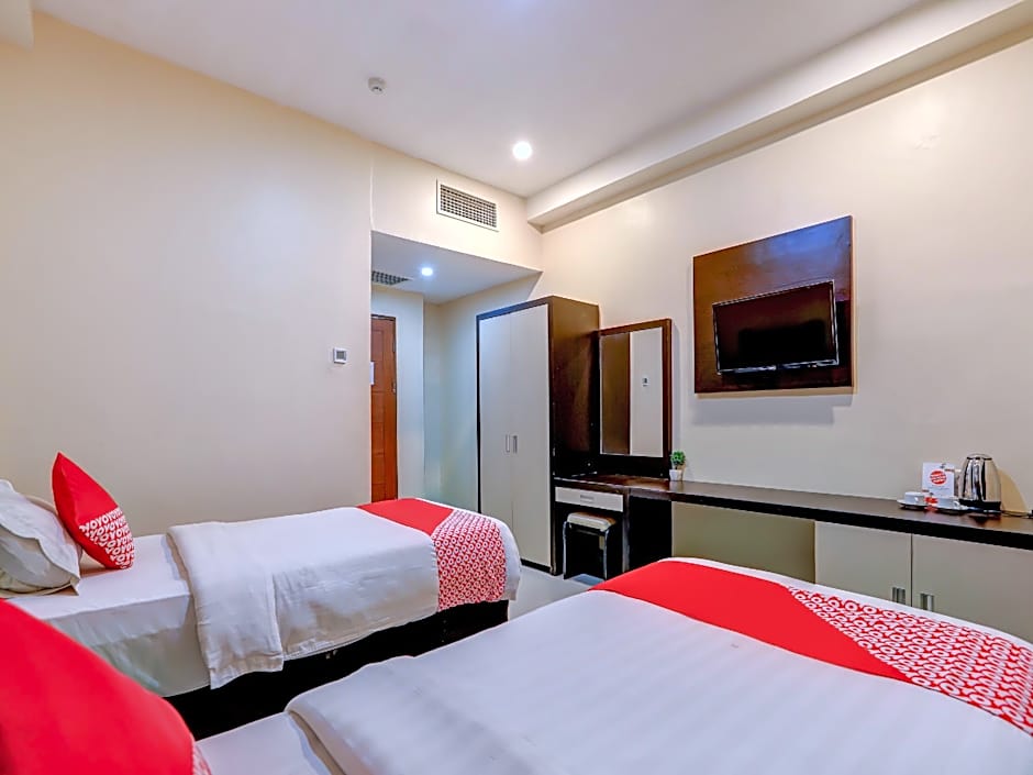 Collection O 90050 Raz Hotel And Convention Syariah