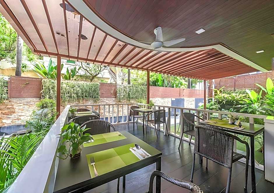 Lohas Residences Sukhumvit (SHA Plus)