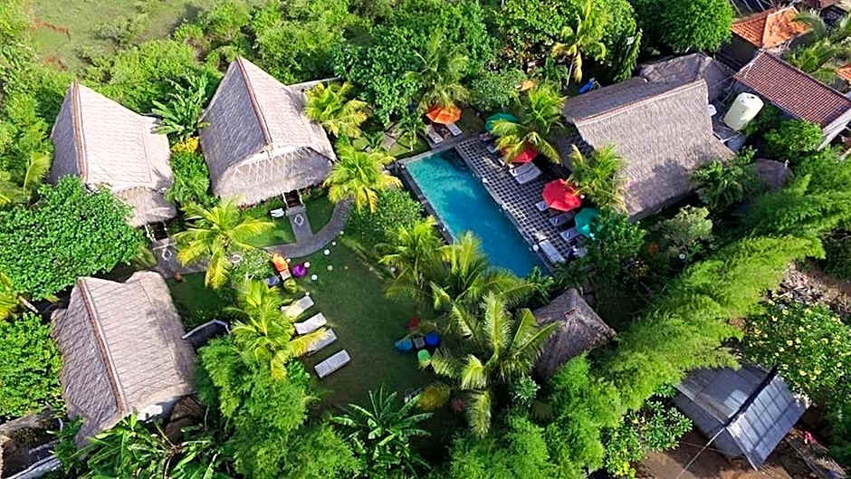 Flower Bud Bungalow Balangan