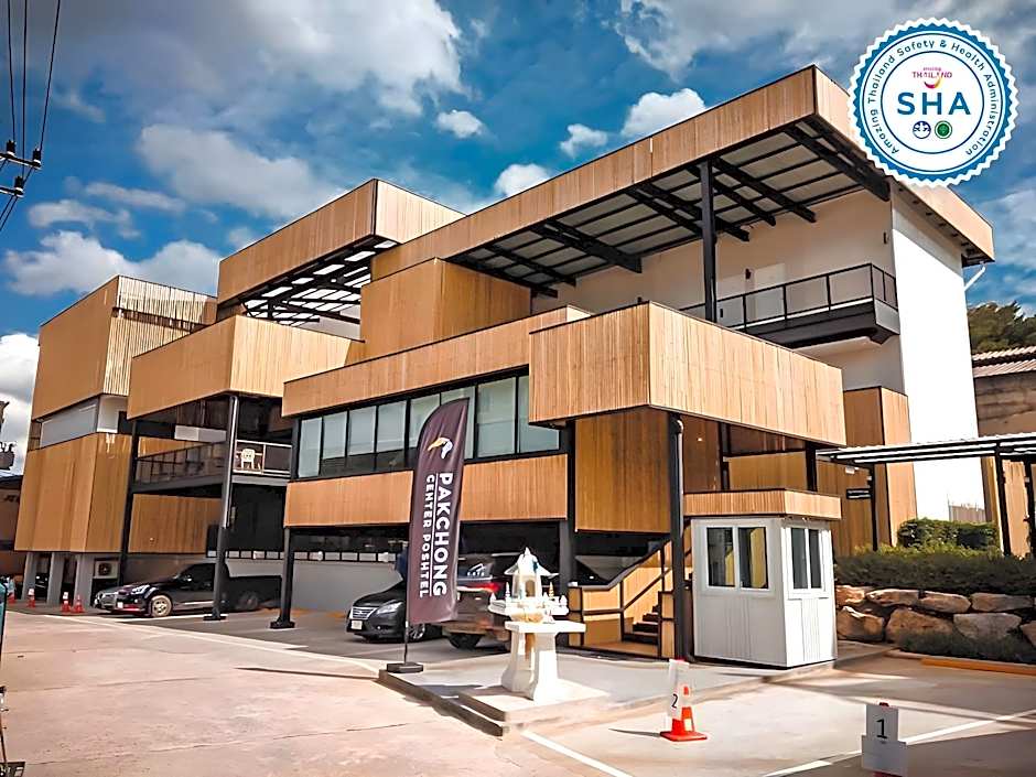Pakchong Center Poshtel