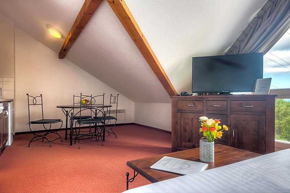 Zenitude Evian Les Terrasses du Lac, an Ascend Collection Hotel