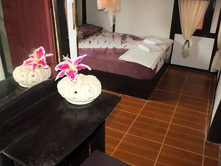 Leaf House Bungalows