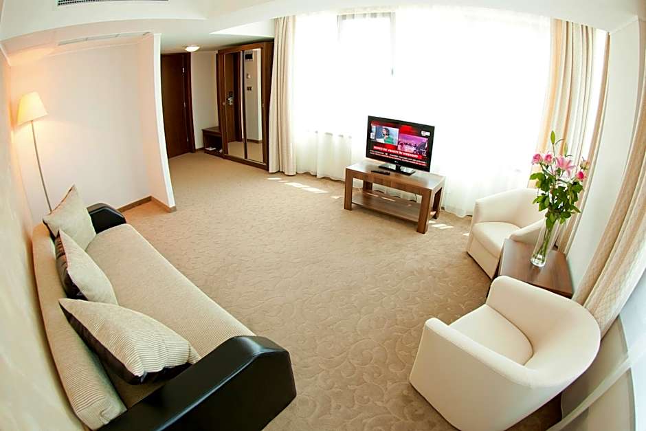 Grand Hotel