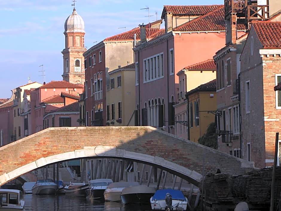 Ca' San Trovaso - 6 Rooms