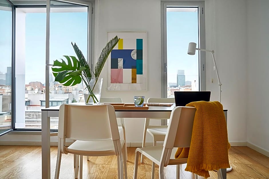 Lugaris Beach Apartments