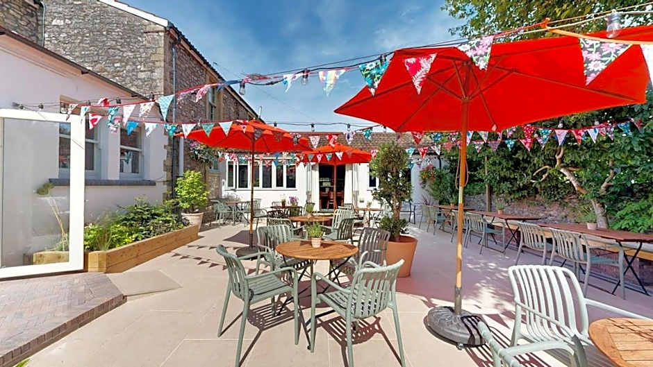 The Oakhill Inn