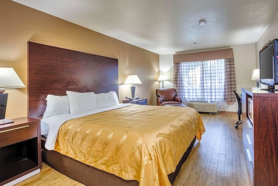 Quality Inn Near Six Flags Discovery Kingdom-Napa Valley