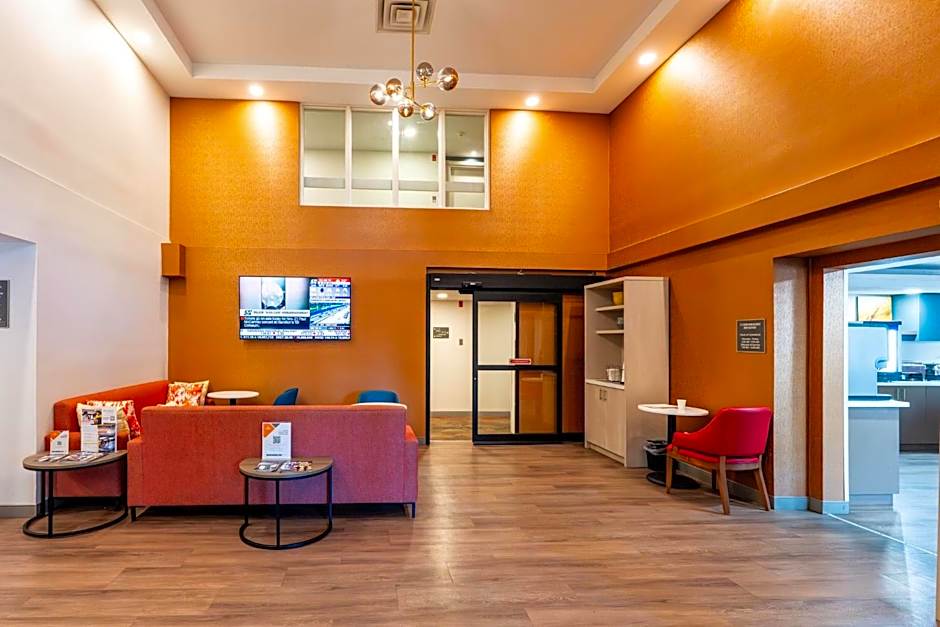 Comfort Suites