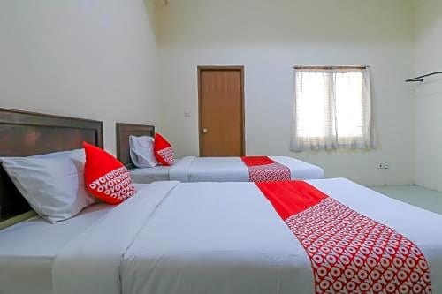 OYO 1054 Bayak Bali Hotel